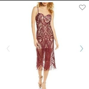 NWT Lulu’s lace overlay midi dress